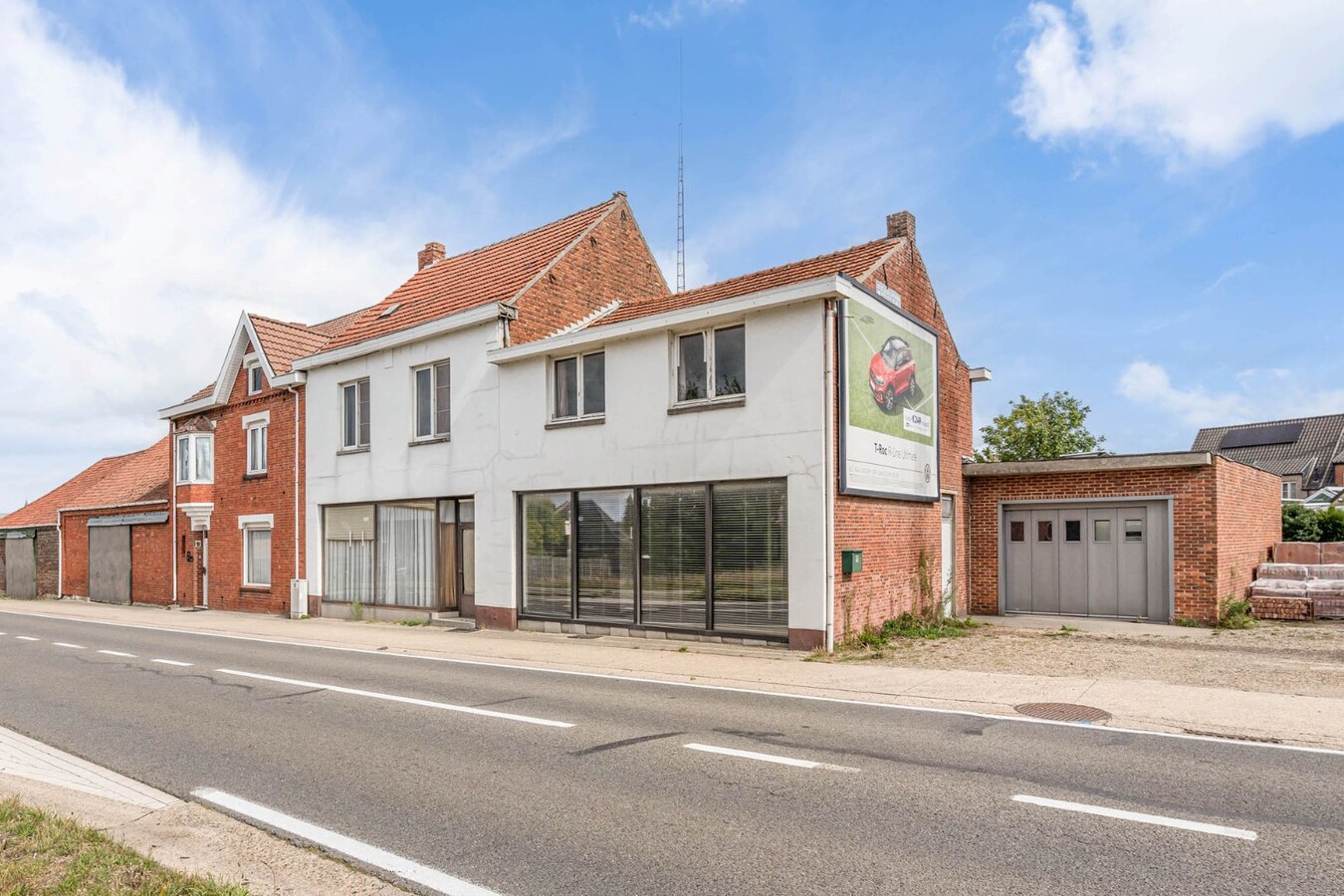 Verkocht - Gebouw - Bree