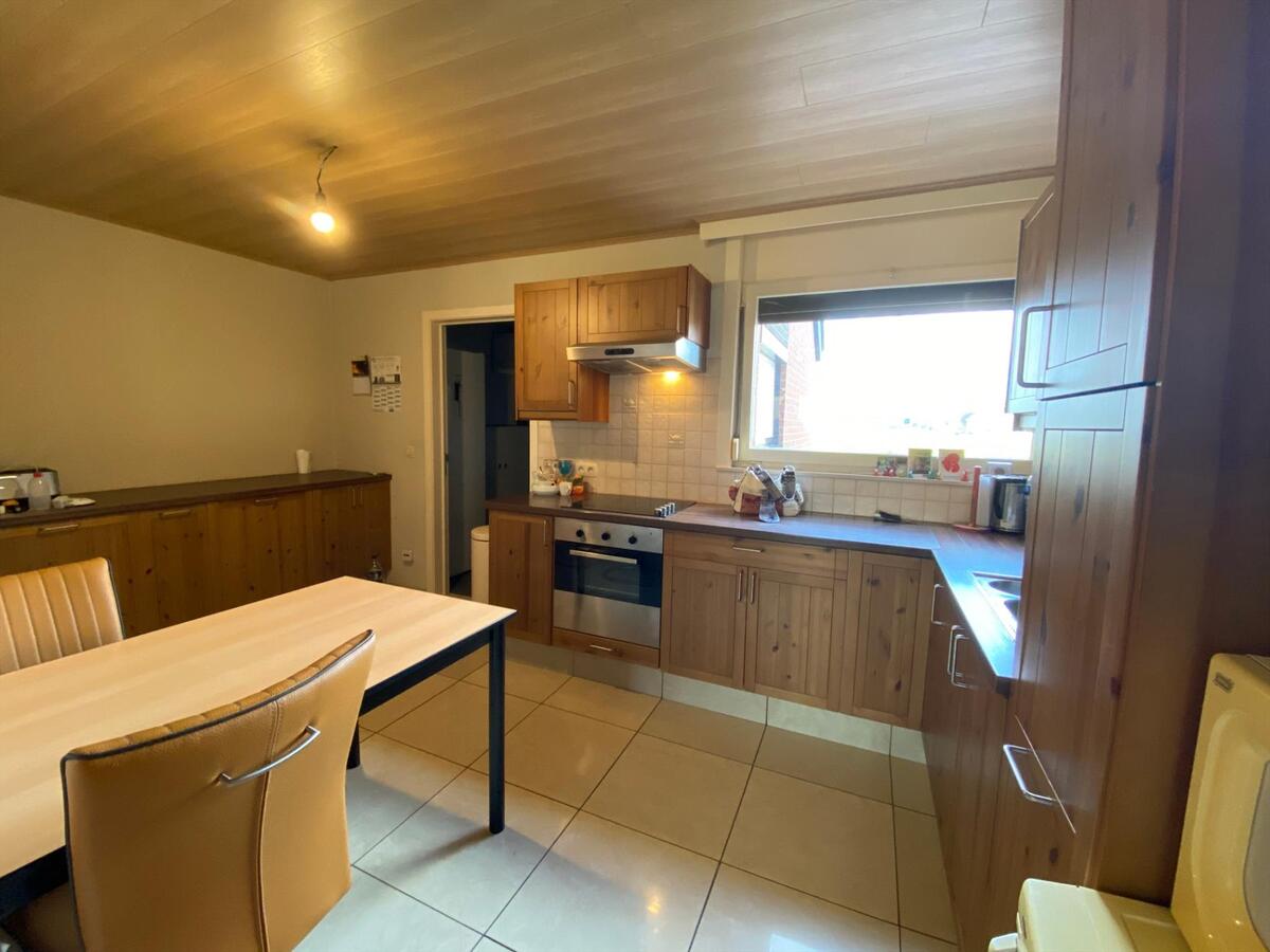 Uitstekend gelegen, zongerichte woning met 3 ruime slaapkamers 