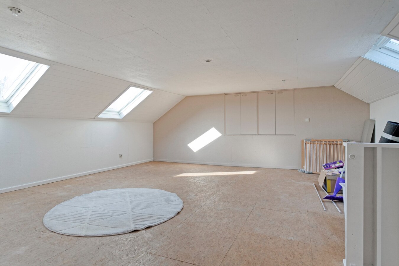 Uitzonderlijke exclusieve herenwoning met verrassende loods van 3 etages 