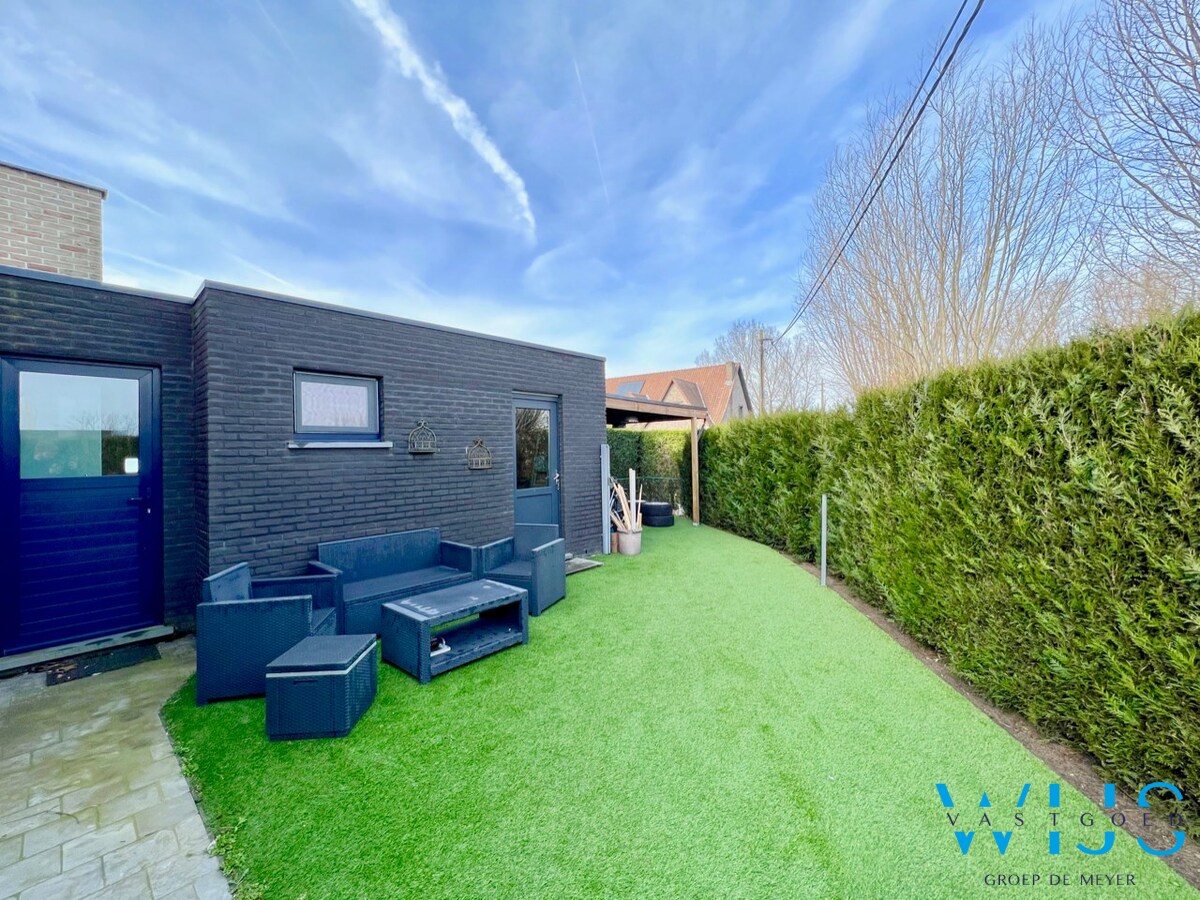 Landelijk gelegen halfopen bebouwing te Assenede 