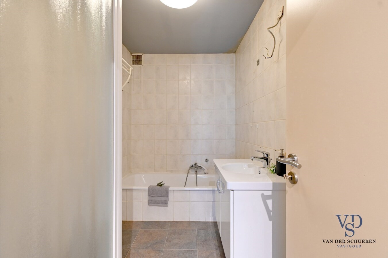 Bungalowwoning met afzonderlijke garage 