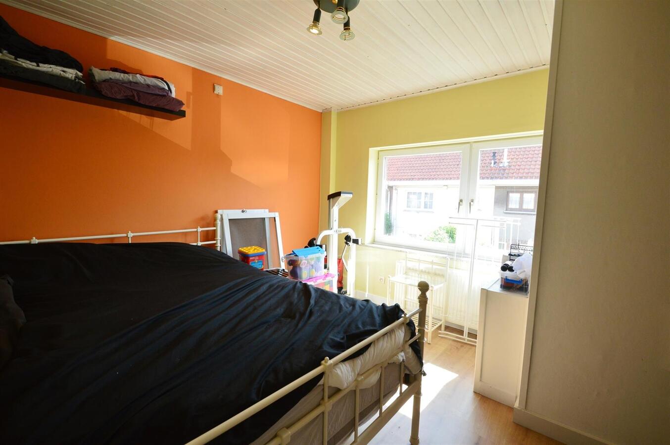 Leuke gezinswoning met aangelegd terras - Heist 