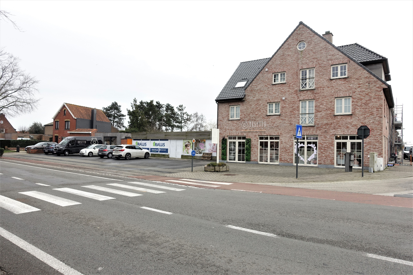 Handelspand met loods 