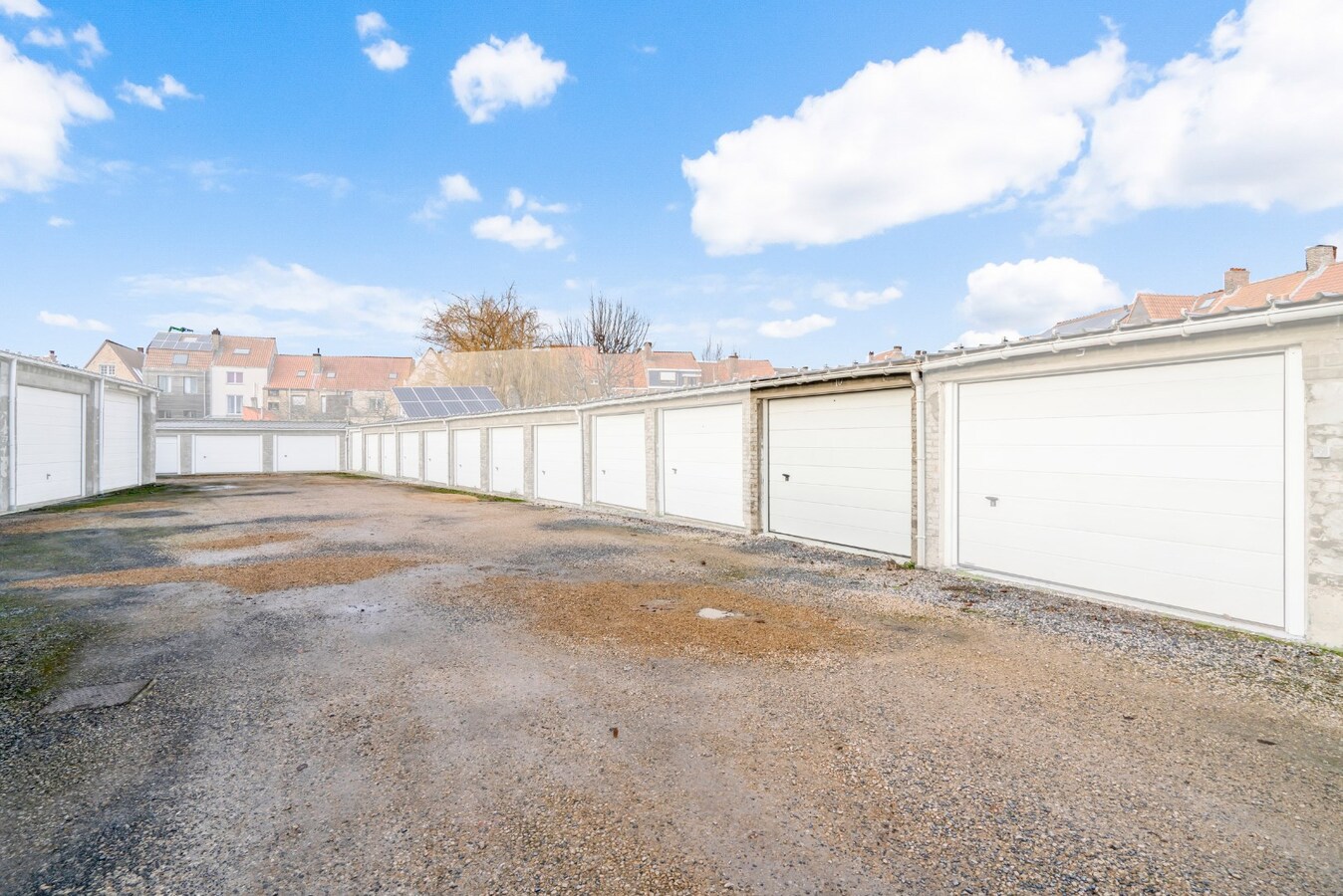 Halfopen bebouwing met terras in Christus - Koning (Stubbekwartier) 