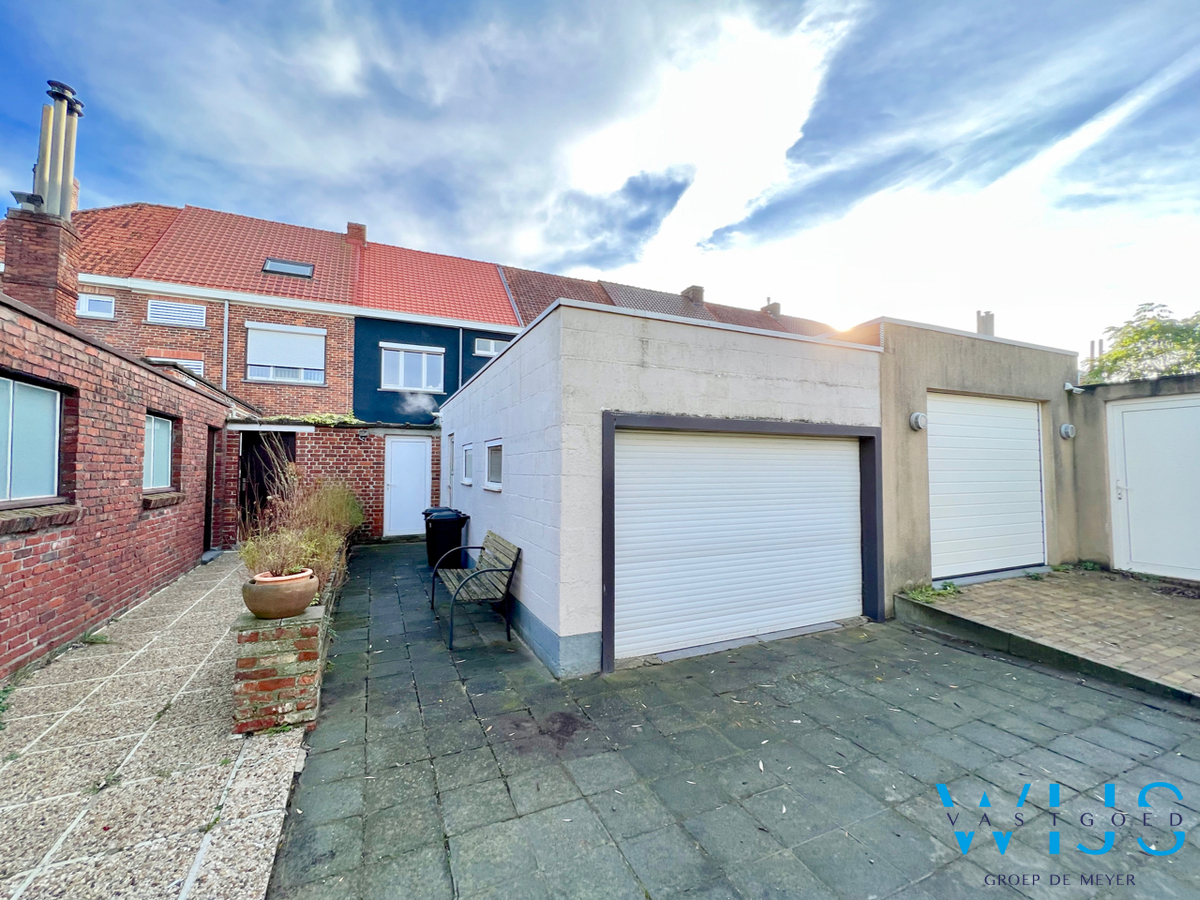 Gezellige gezinswoning op TOPlocatie in Eeklo ! 