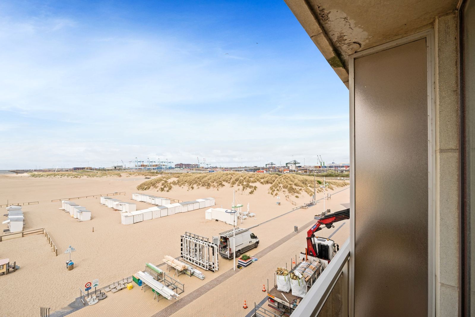 Appartement d'une chambre à rénover sur la digue de Zeebrugge 