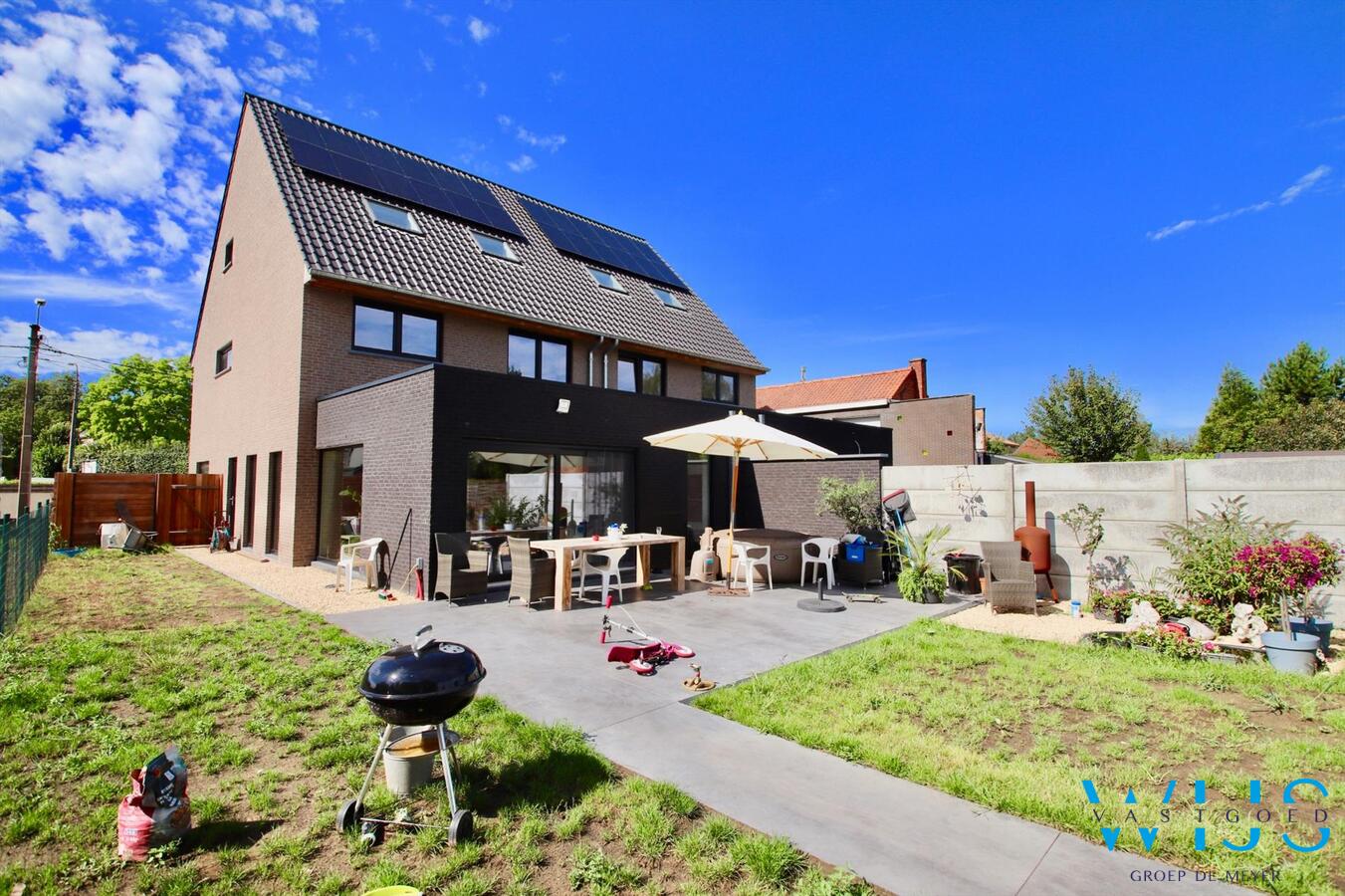 Enorm ruime nieuwbouwwoning op een perceel van 1088 m² te ERTVELDE ! 