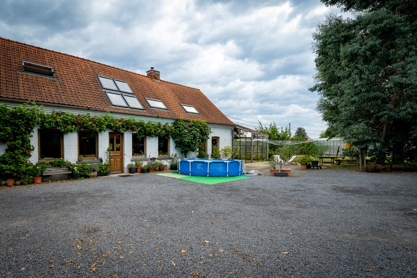 Charmante hoeve met weiland op 4.029 m² 