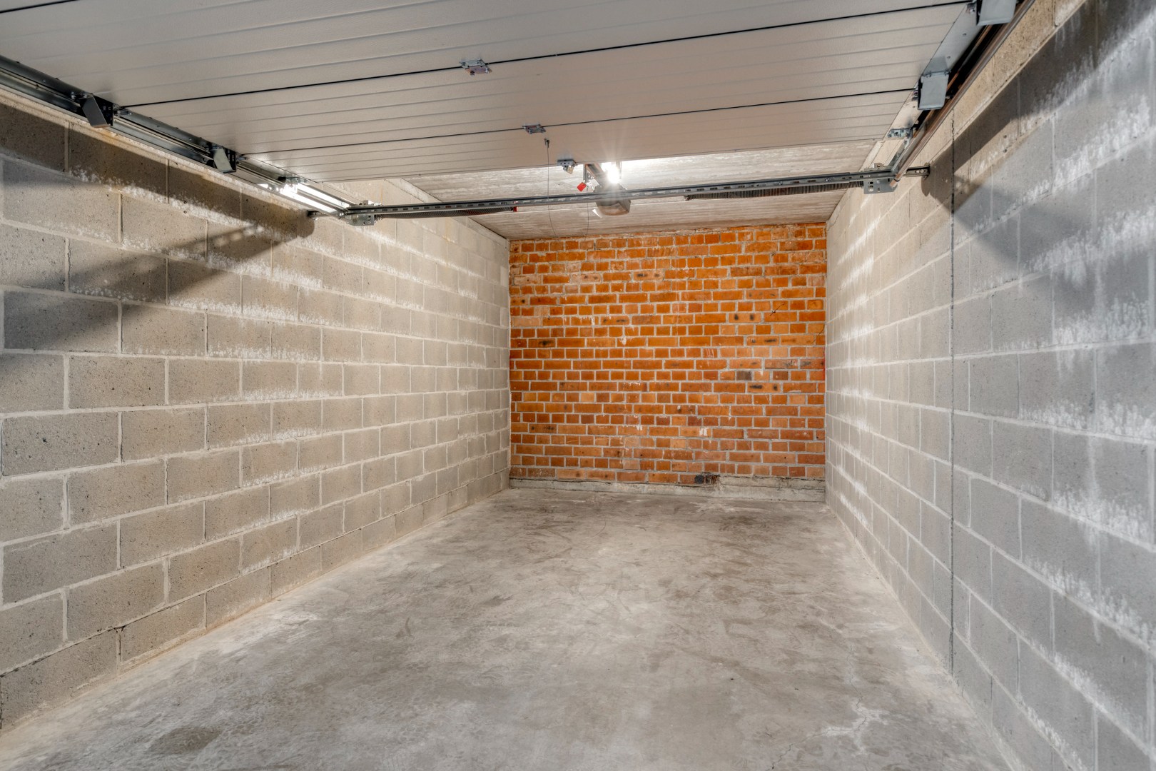 Appartement met 2 slaapkamers, ruim terras en garagebox in Leuven! – EPC 92 kWh/m² – bewoonbare opp. 94m² 