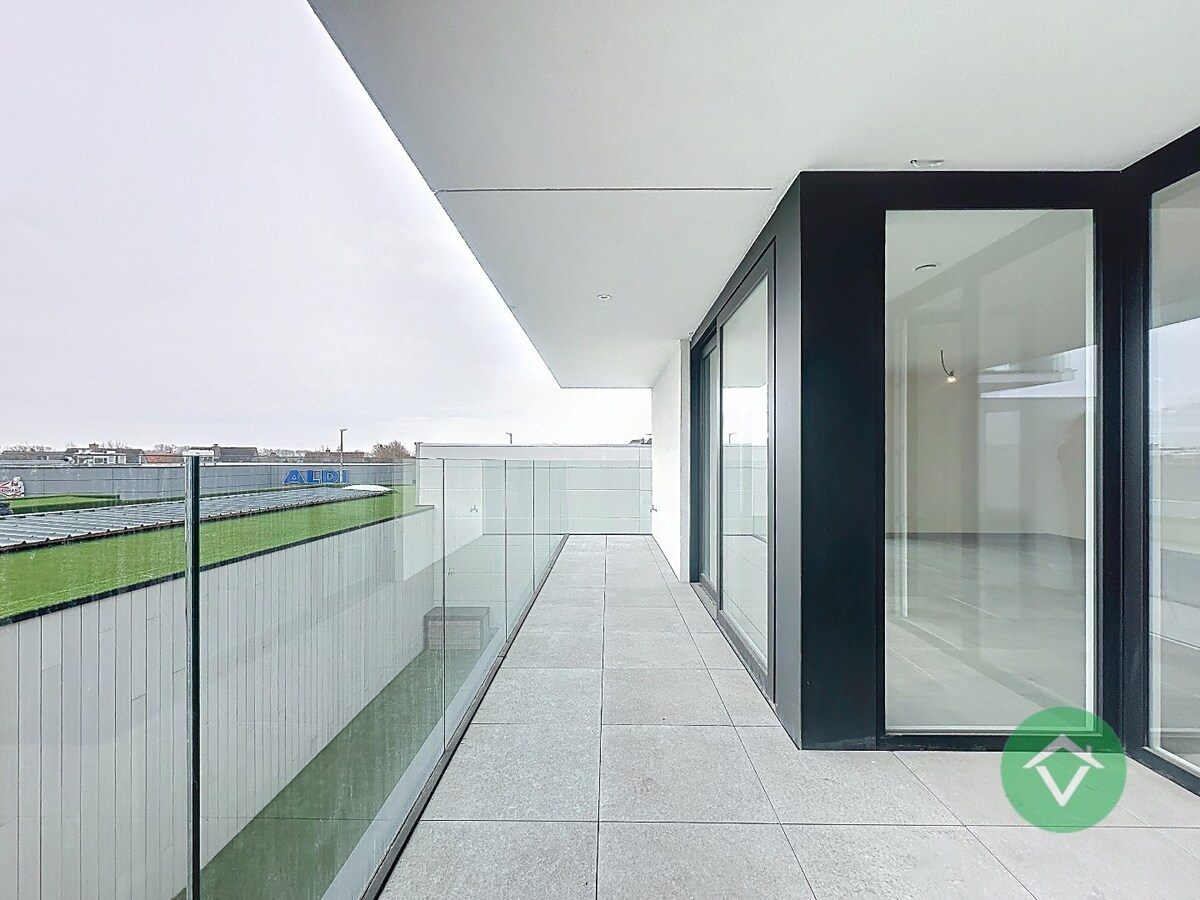 Wonen nabij jachthaven en zee - ruim appartement met terras en drie slaapkamers 