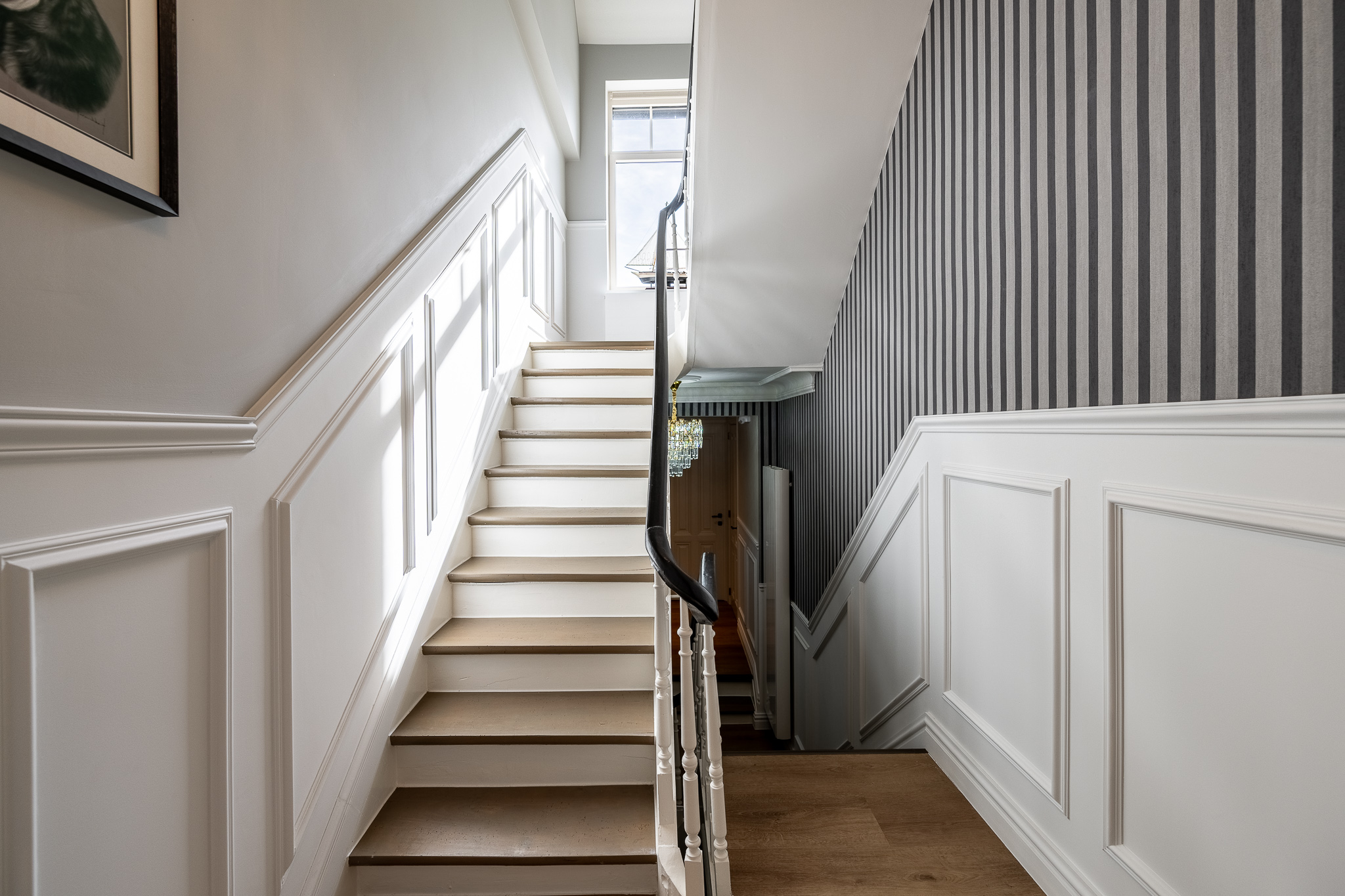 Charmante en karaktervolle herenwoning, met veel smaak gerenoveerd in het centrum van Knokke 