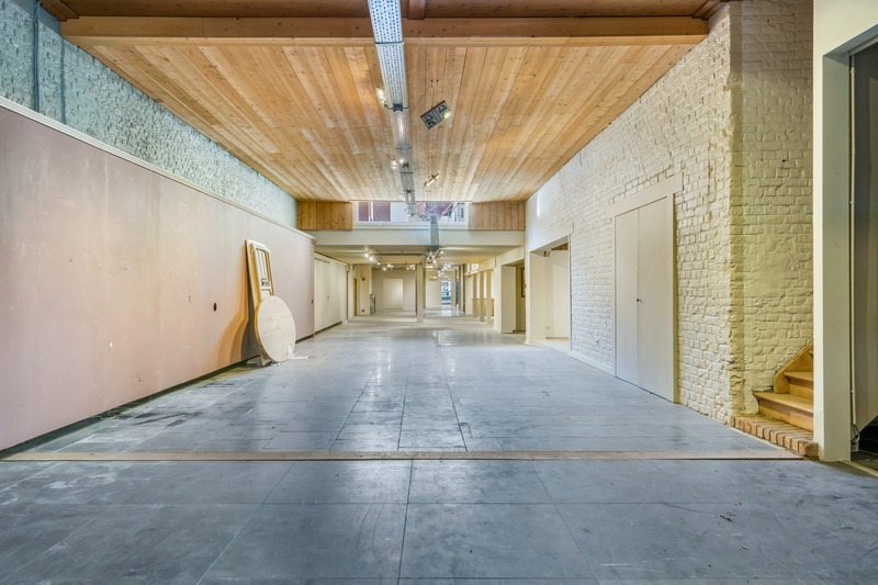 uitzonderlijk groot winkelpand in centrum Brugge 