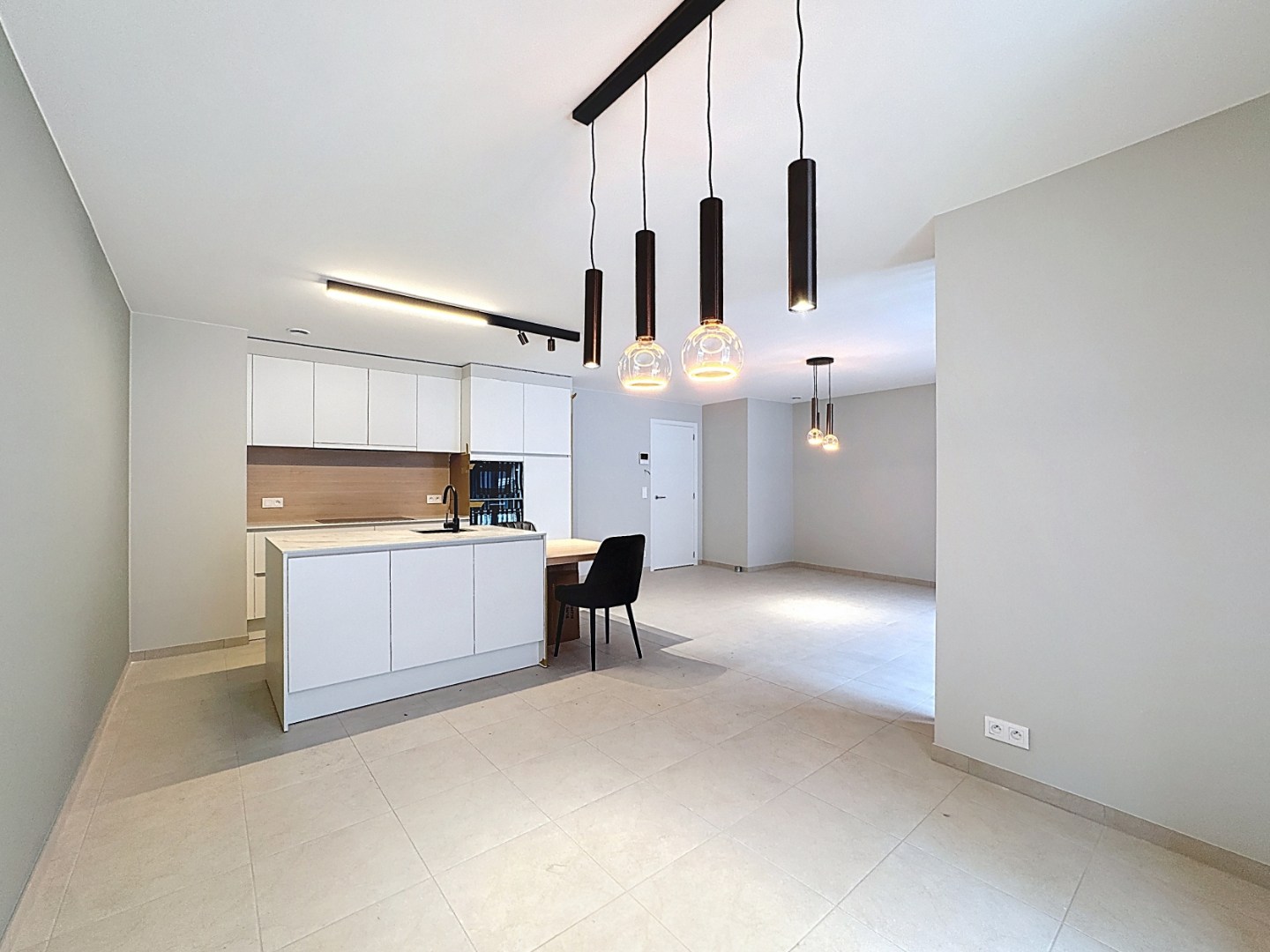 Ruim nieuwbouwappartement gelegen in het centrum 
