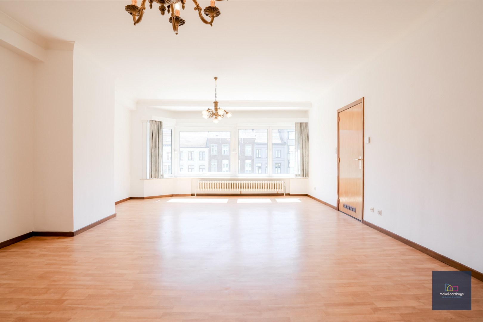Ruim 3-slp.k.appartement met garage + kelder 