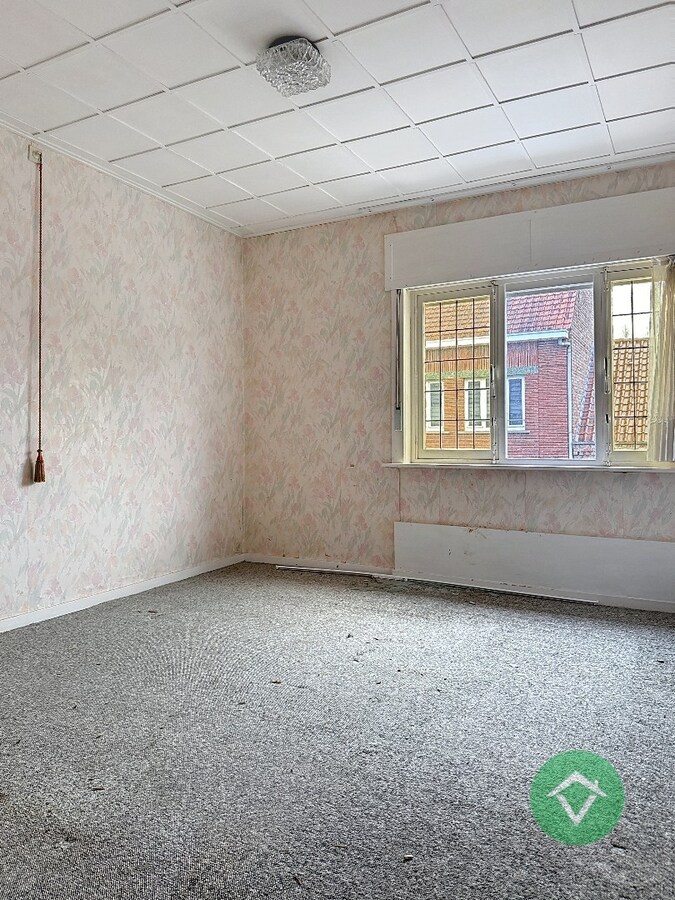 Woning met kleine loods te Gistel 