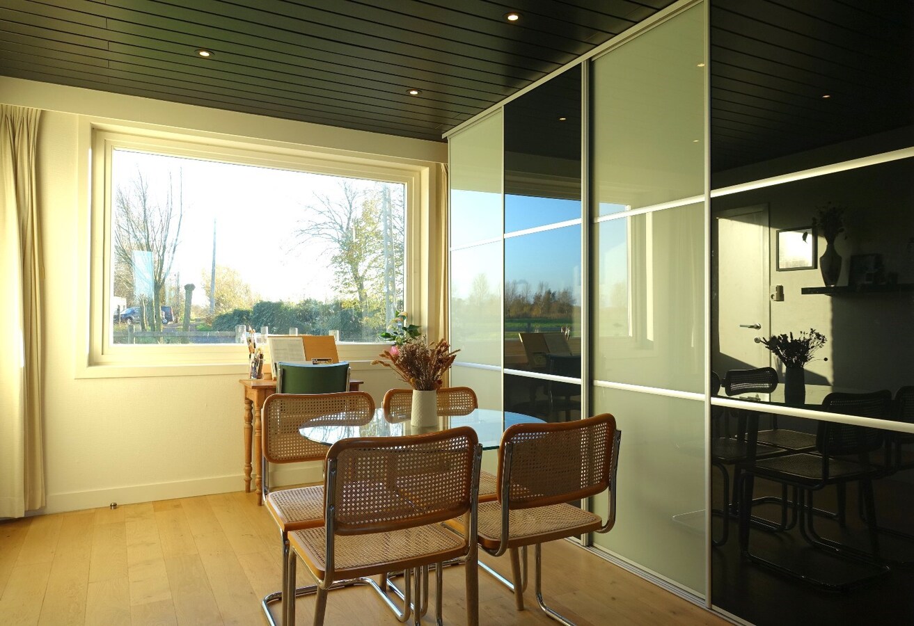 Uitzonderlijk gelegen woning in fermettestijl met bijgebouw (70m²) 