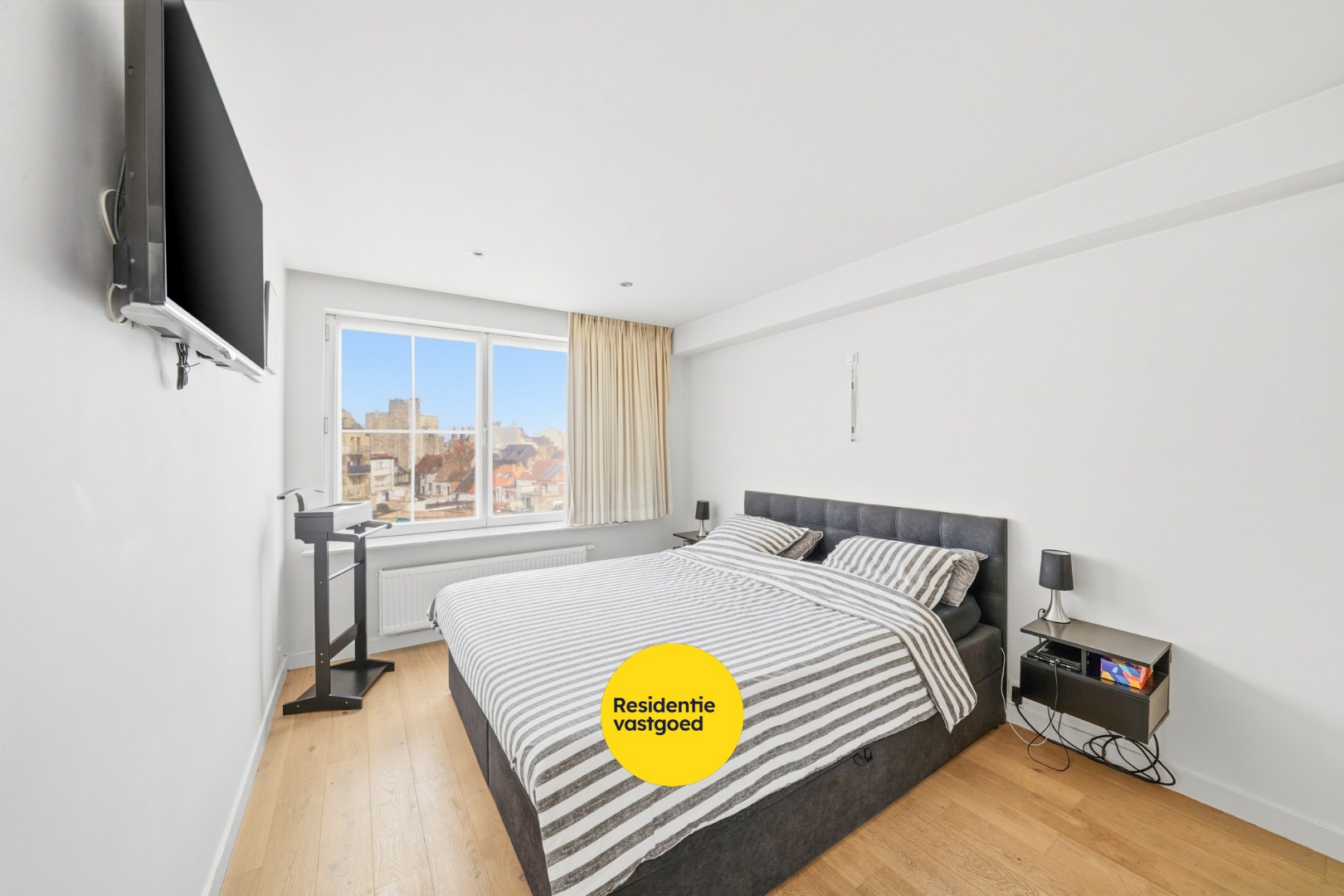 Ruim appartement met 3 slaapkamers, 2 terrassen, garage en staanplaats in Oostende 