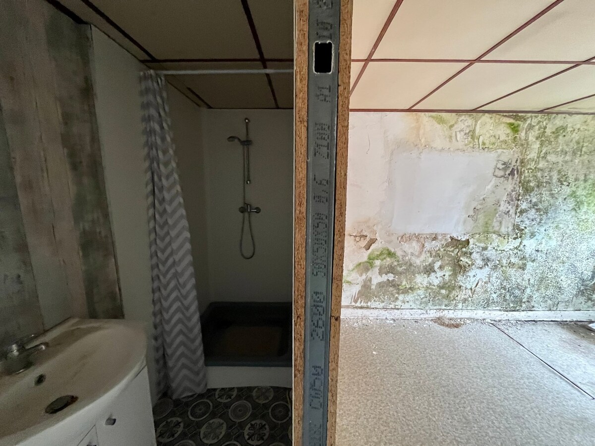 Te renoveren half open bebouwing te Gavere 