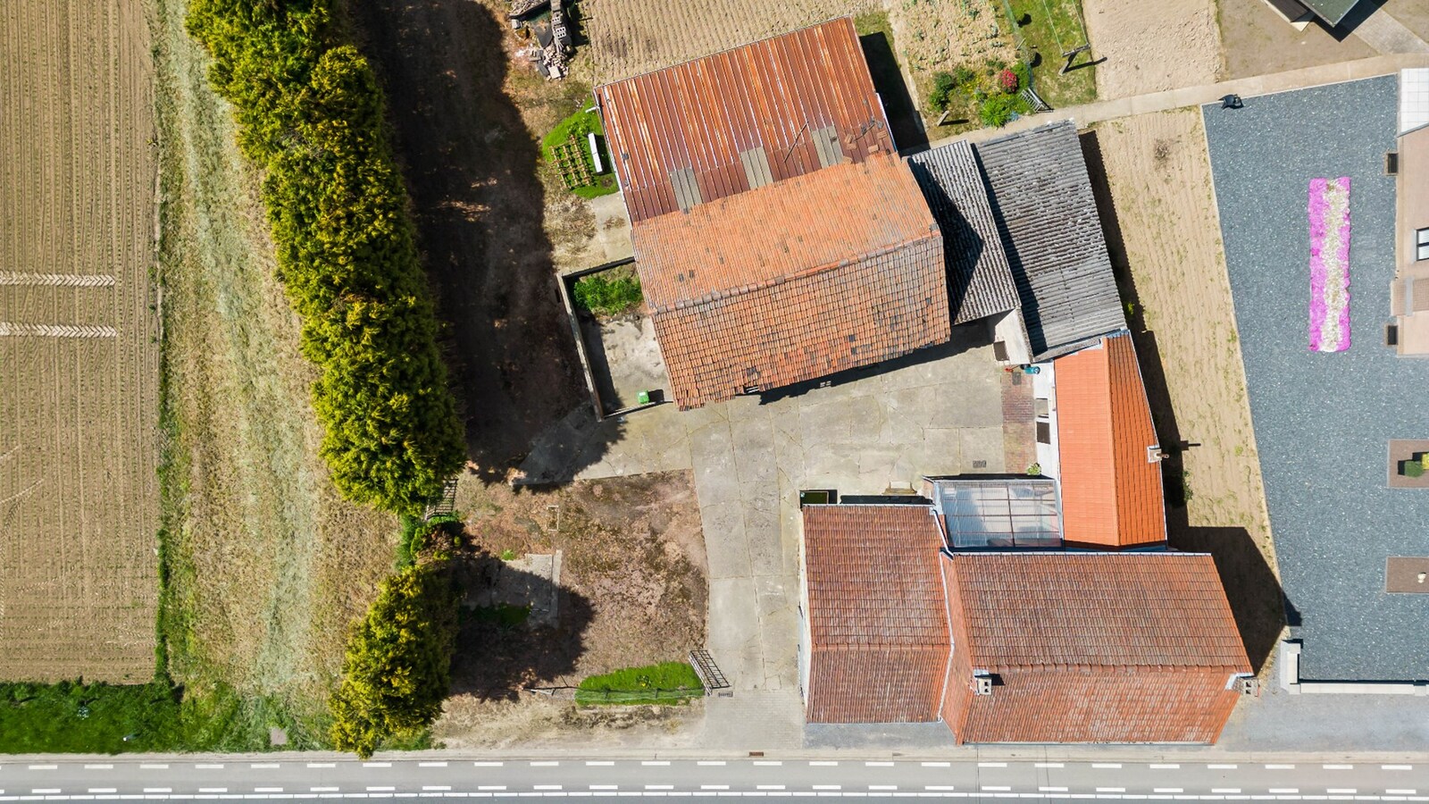 Renovatiewoning op perceel van 6854 m² 