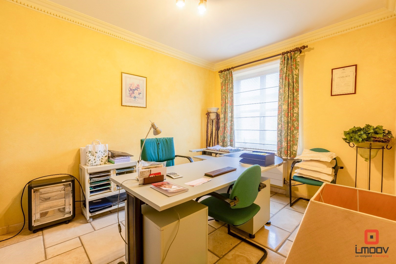 Open bebouwing met magazijn op een landelijke locatie! 