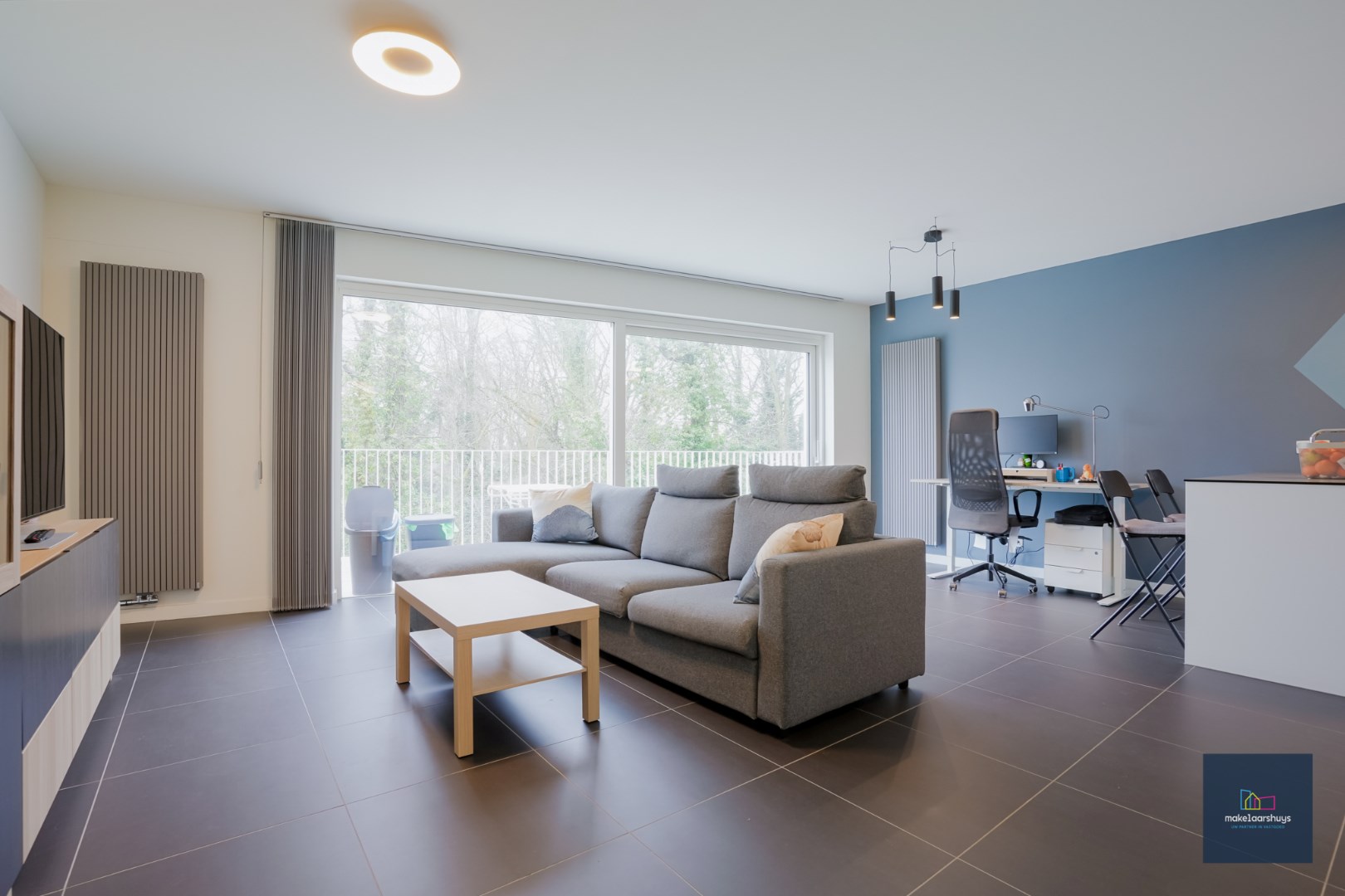 2-slpk.app met ruim terras, kelder, garage en laadpaal 