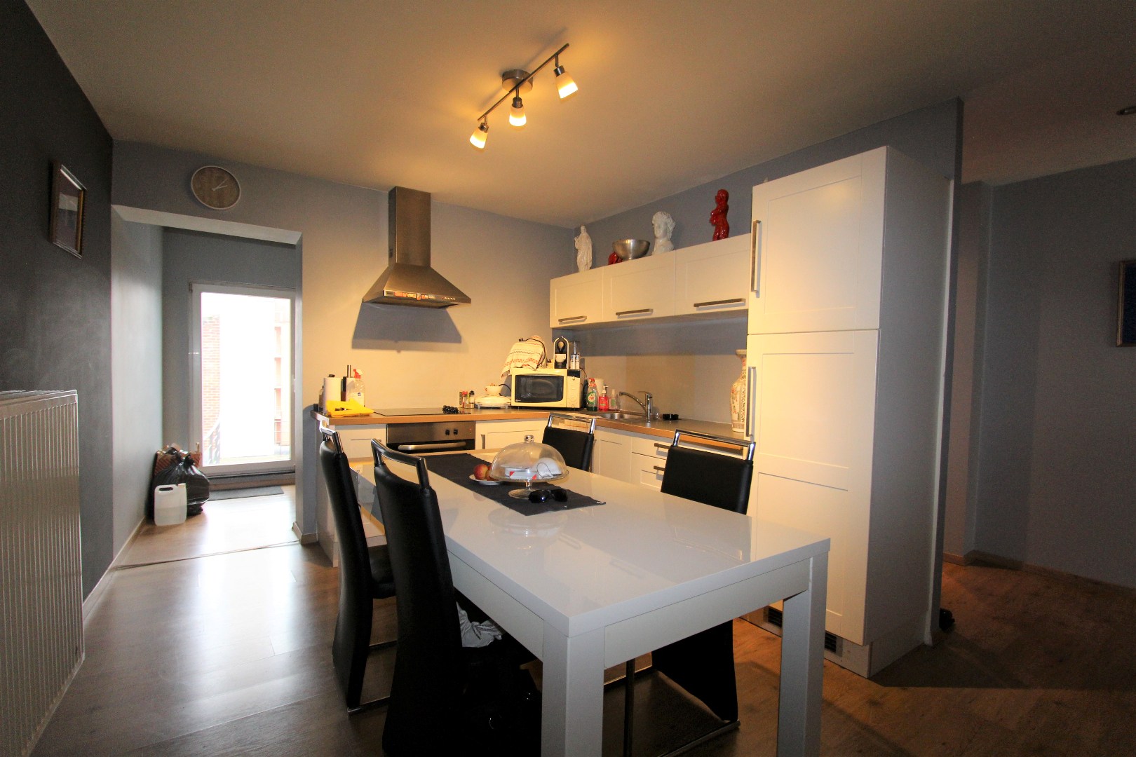 MOOI DUPLEX APPARTEMENT MET RUIM DAKTERRAS 