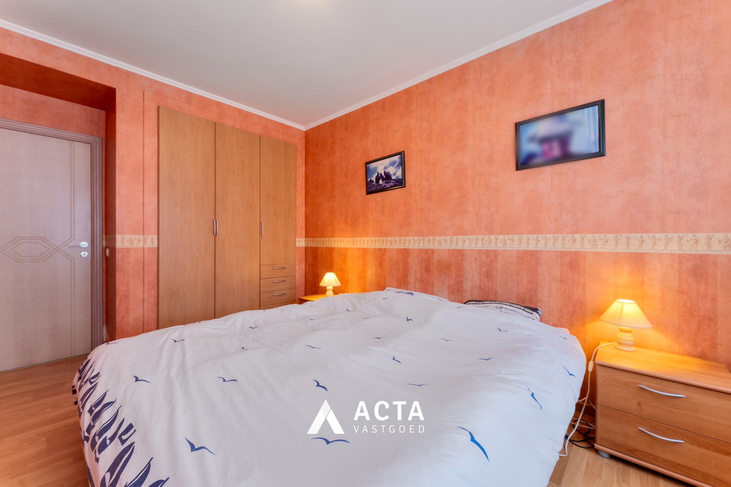 Ruim en centraal gelegen appartement op het Leopold I Plein in Oostende 