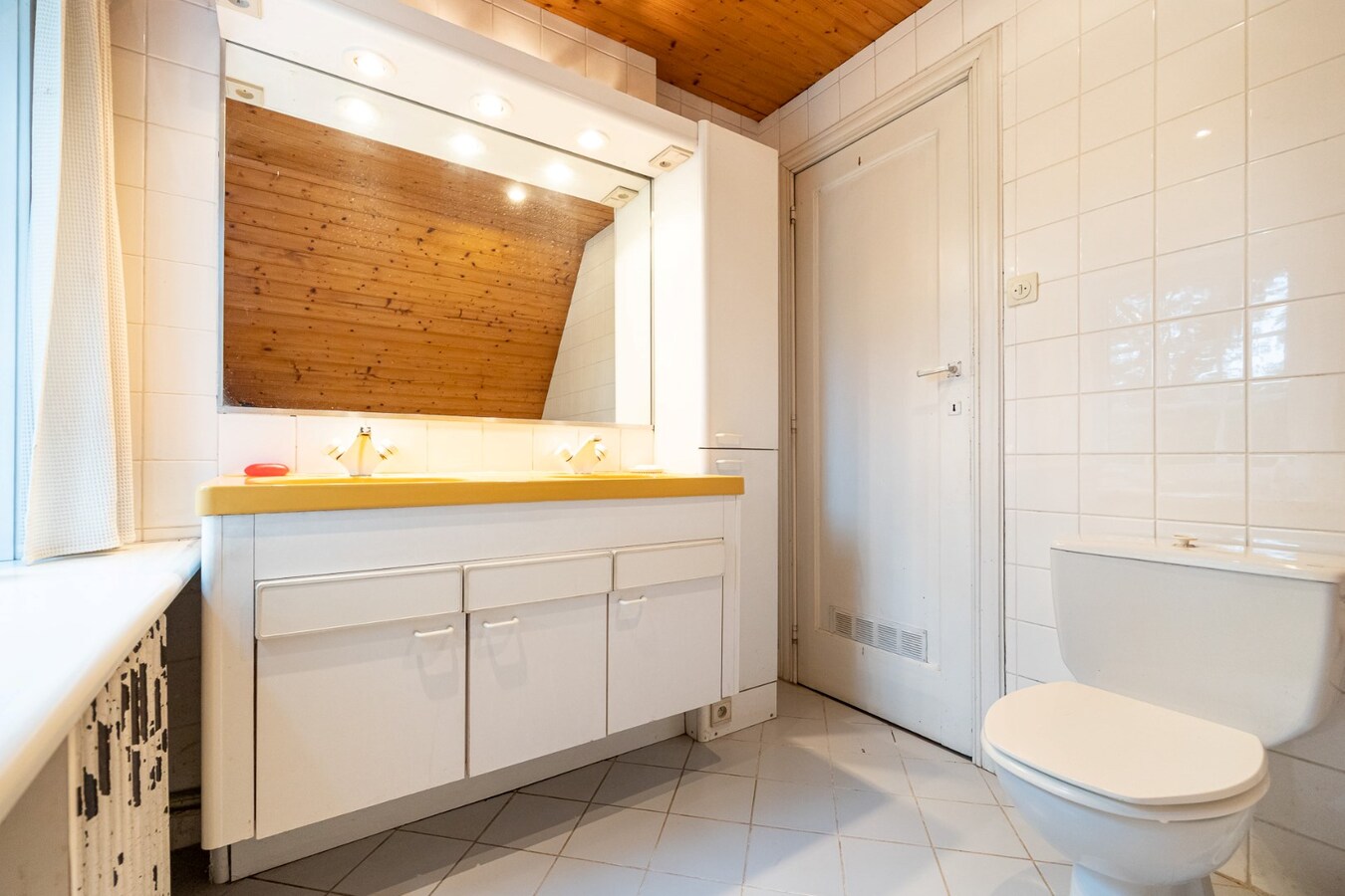 Karaktervolle villa op een perceel van  1.779 m² te Schilde op wandelafstand van het centrum 