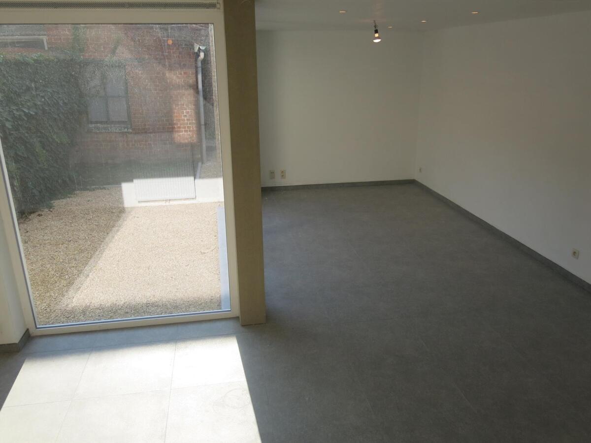 Verrassend ruime stadswoning met 4 slaapkamers en stadstuintje 