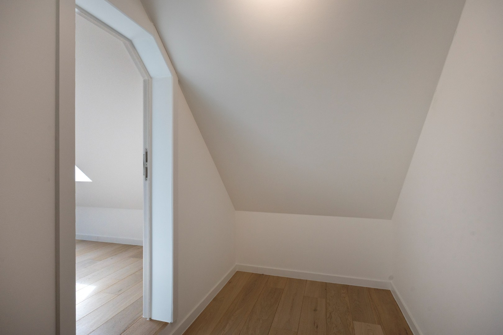 Prachtig herenhuis met 4 slaapkamers, 2 badkamers in Leuven centrum - EPC 77Kwh/m² 