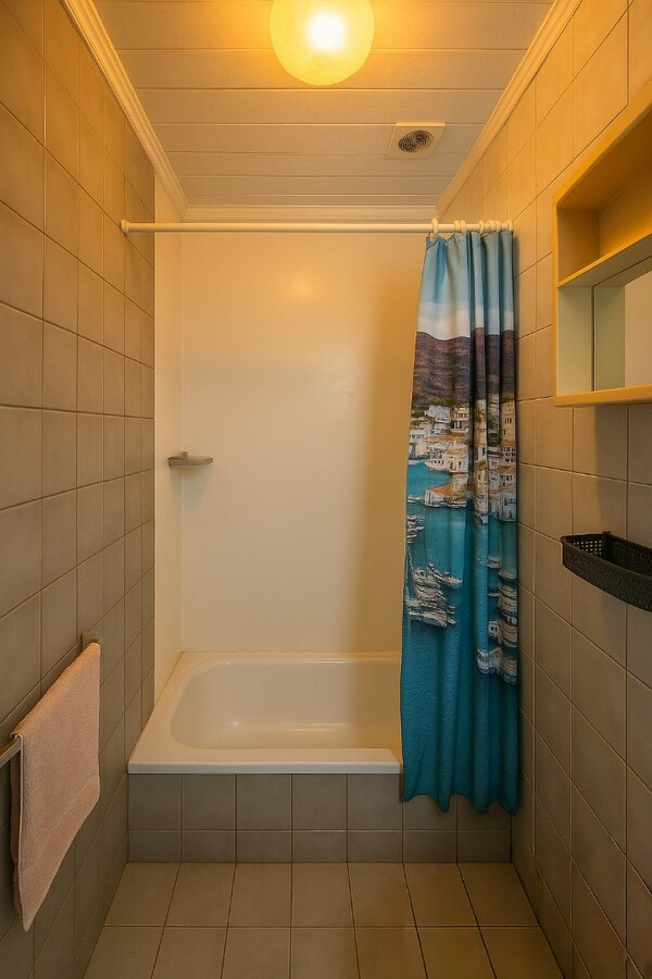 Uniek handelshuis met voormalig café en twee duplexappartementen te koop op toplocatie in het hart van Sint-Niklaas! 