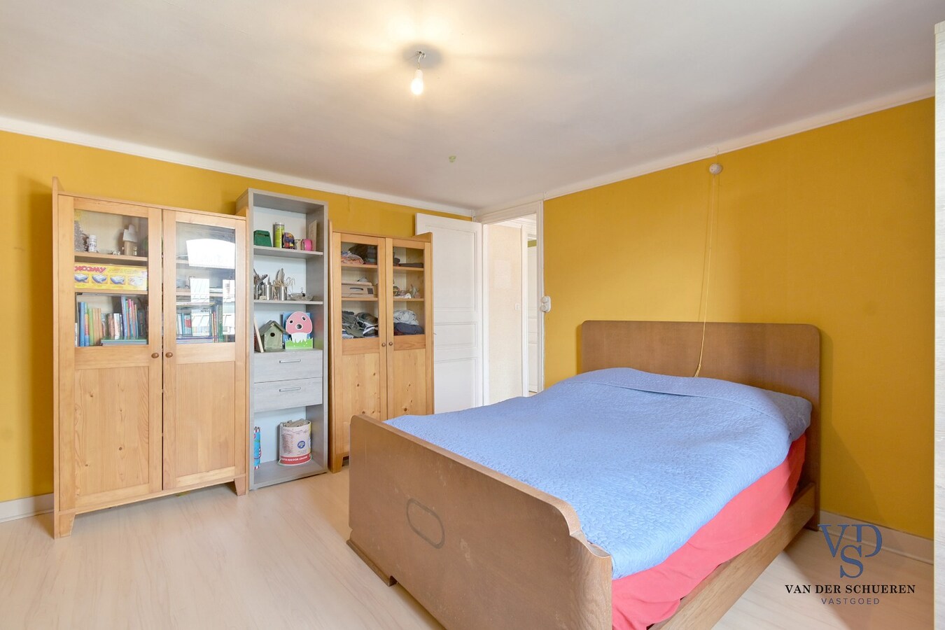 Ruime woning met opslagruimte 