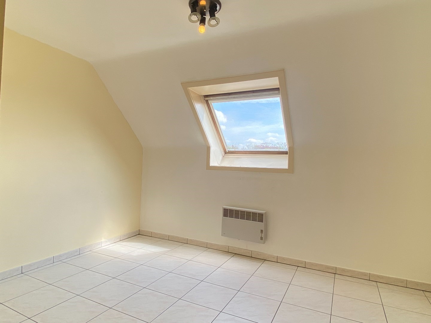 Dakappartement met 3 slaapkamers en terras met fantastisch zicht 