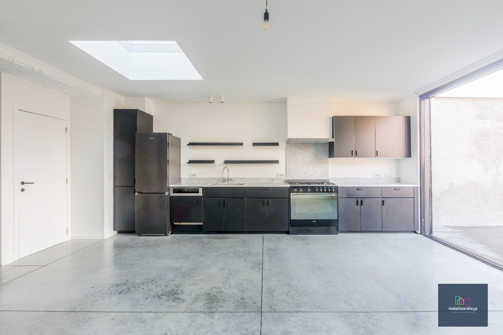 Instapklare eigendom met tuin te Mariakerke 