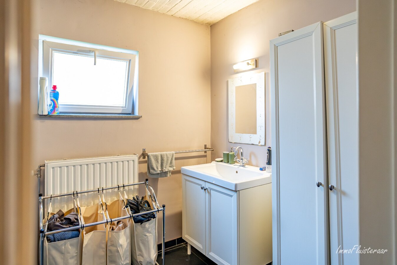 Charmante verder af te werken woning met paardenstallen en weide op ca. 1,7 ha te Geetbets 
