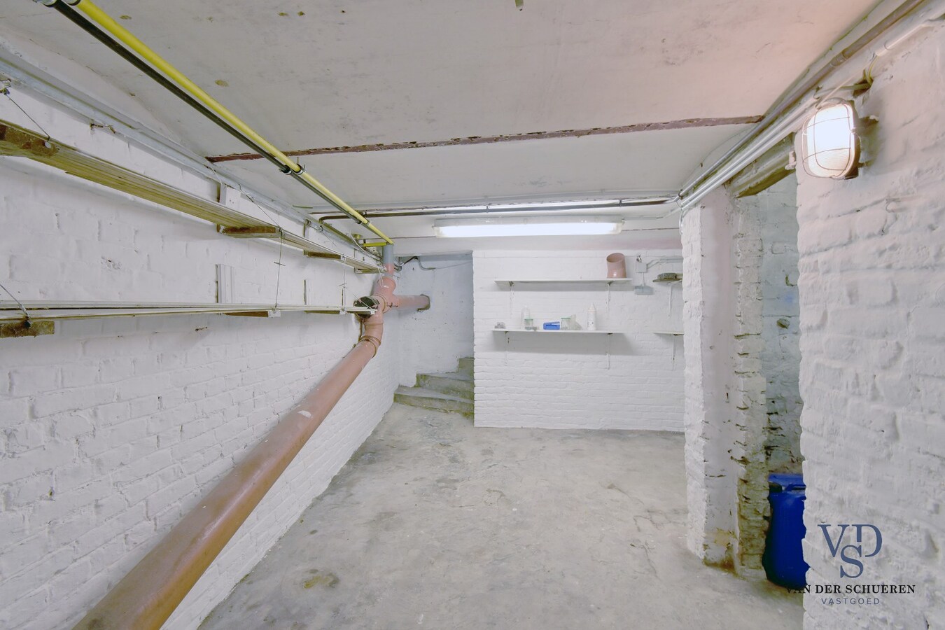 Ruime 3 slpk-woning met garage en tuin. 