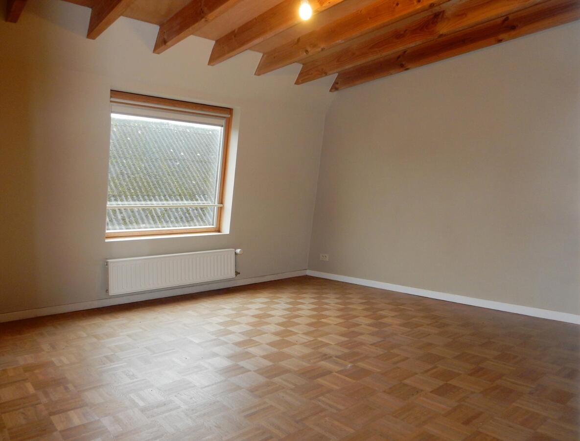 Opbrengsteigendom met 2 appartementen 