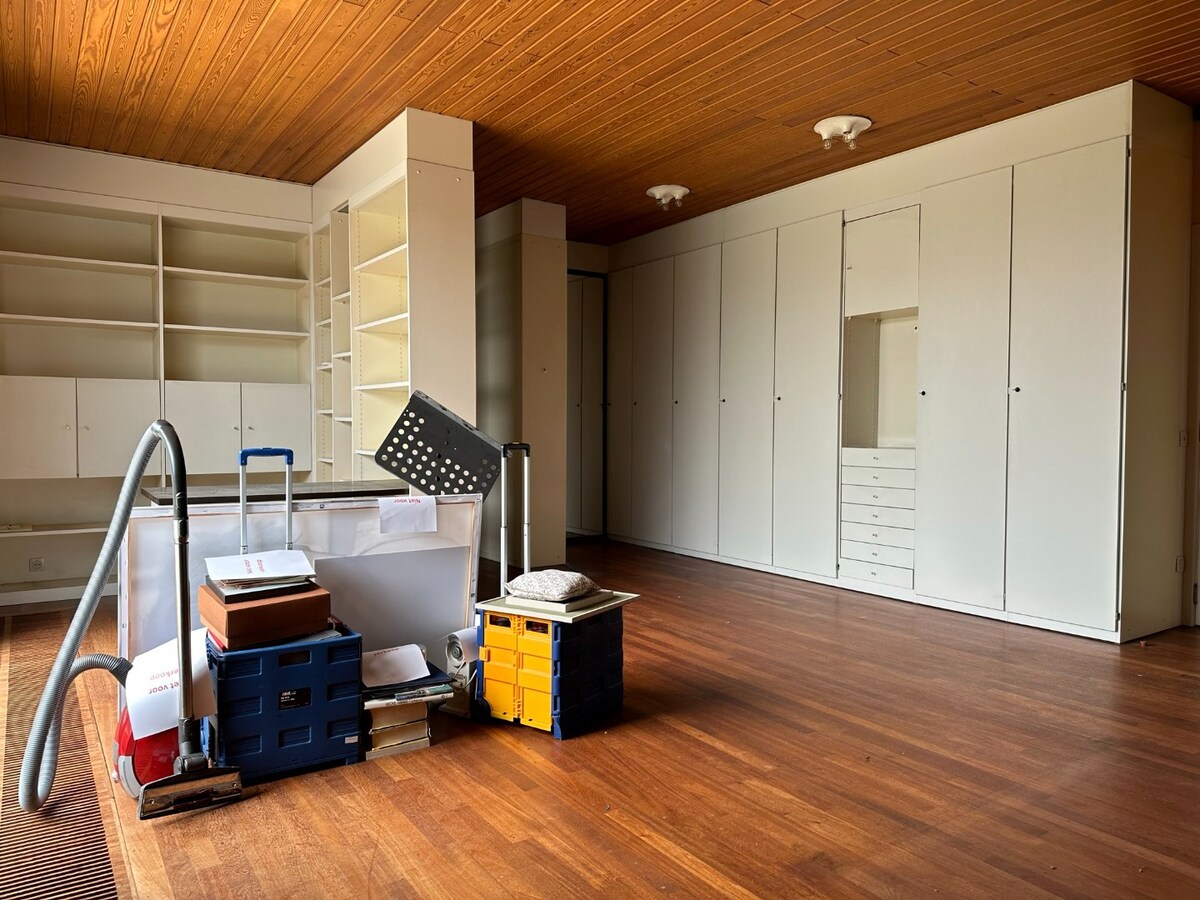 Ruime te renoveren woning met 5 slaapkamers op 1.250 m² 