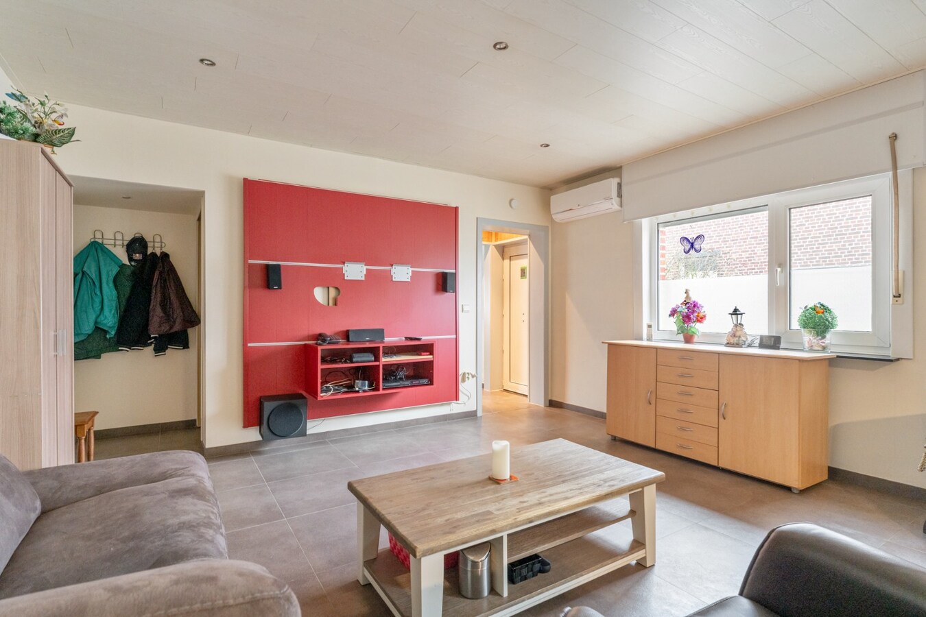 Halfvrijstaande gezinswoning op een perceel van 4a67ca op een rustige locatie te Dilsen-Stokkem. 