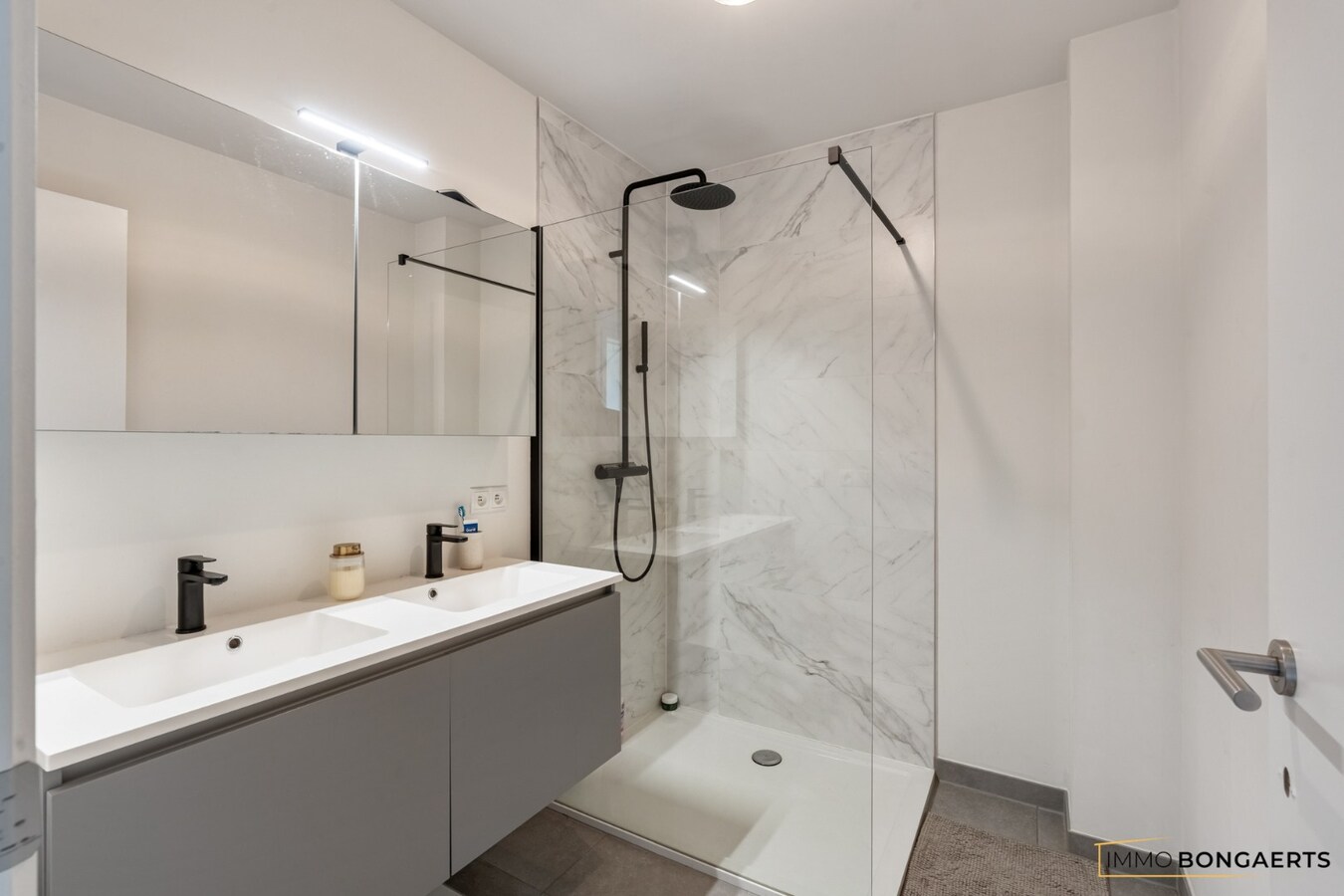 Modern appartement met 2 slaapkamers in Genk 