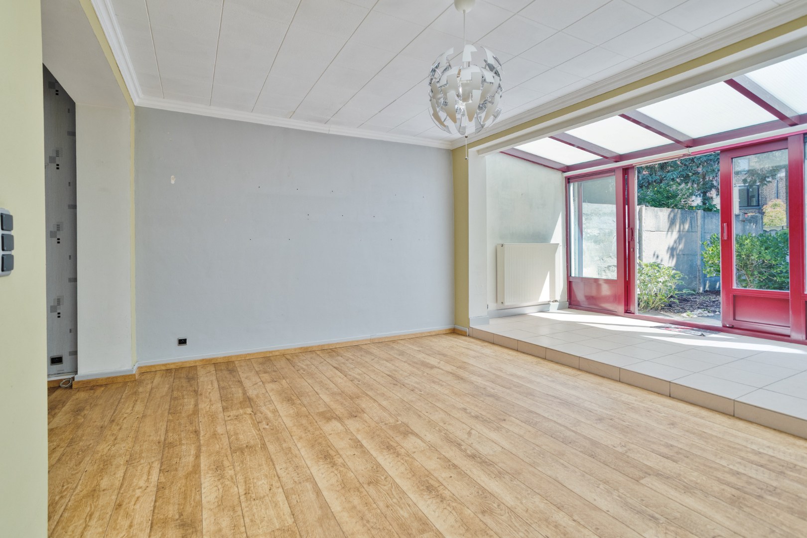 Centraal gelegen ruime woning met 4 slaapkamers en tuin te Tienen - EPC 222Kwh/m² 