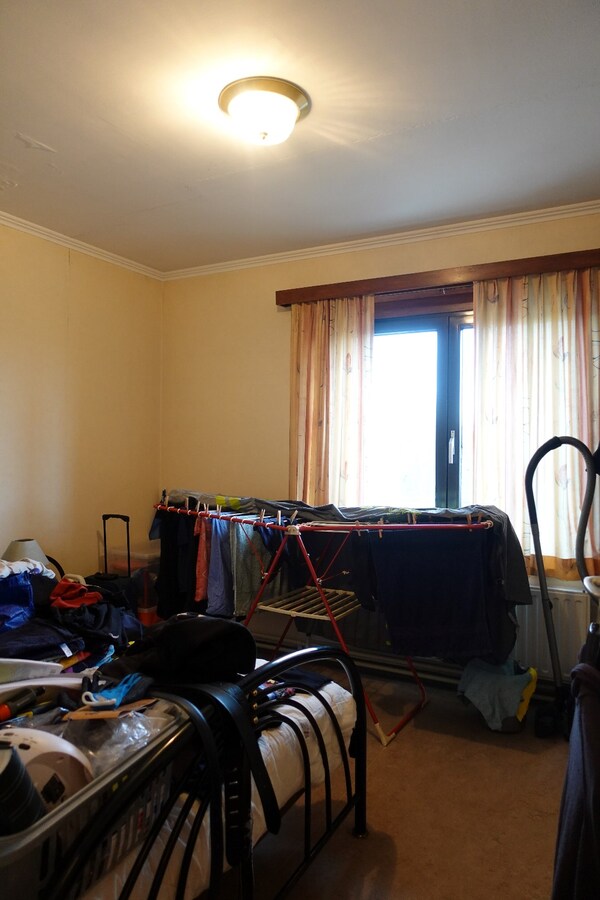 Opbrengsteigendom met 5 appartementen, 2 studio's en 4 garageboxen in Gistel 