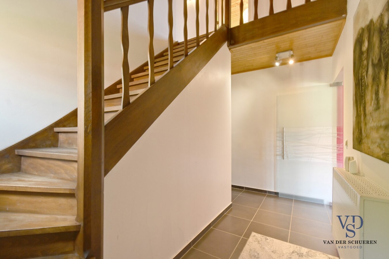 Halfopen woning in het groene Dikkelvenne 