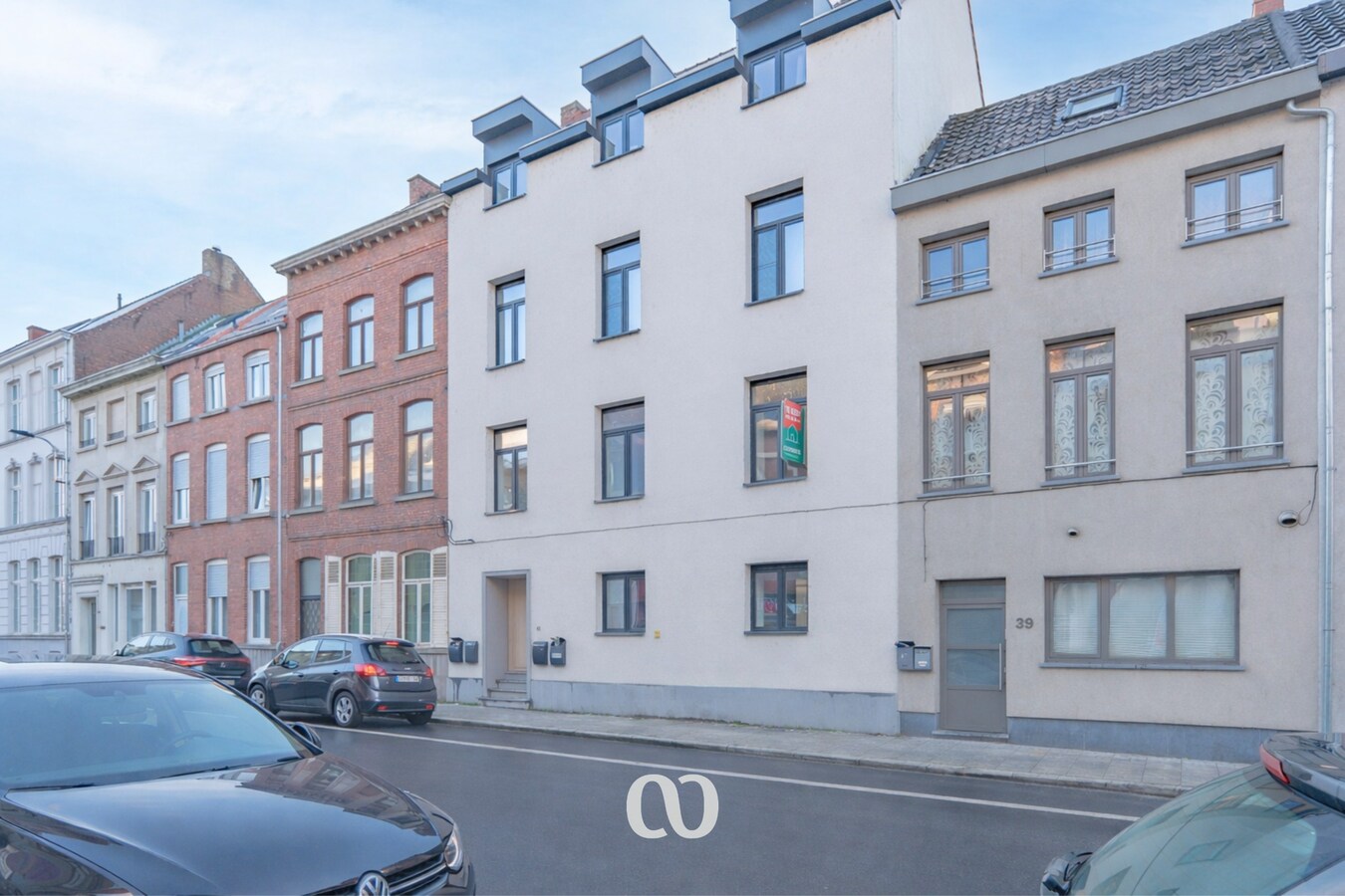 Luxe-appartement met klein tuintje 