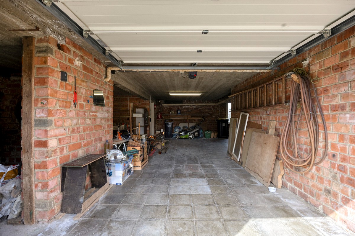 Open bebouwing met 4 slaapkamers tuin met prachtig zicht over de velden en garage in Haasrode op een perceel van 2986m² – EPC 431 kWh/m² - bewoonbare opp. 204 m² 