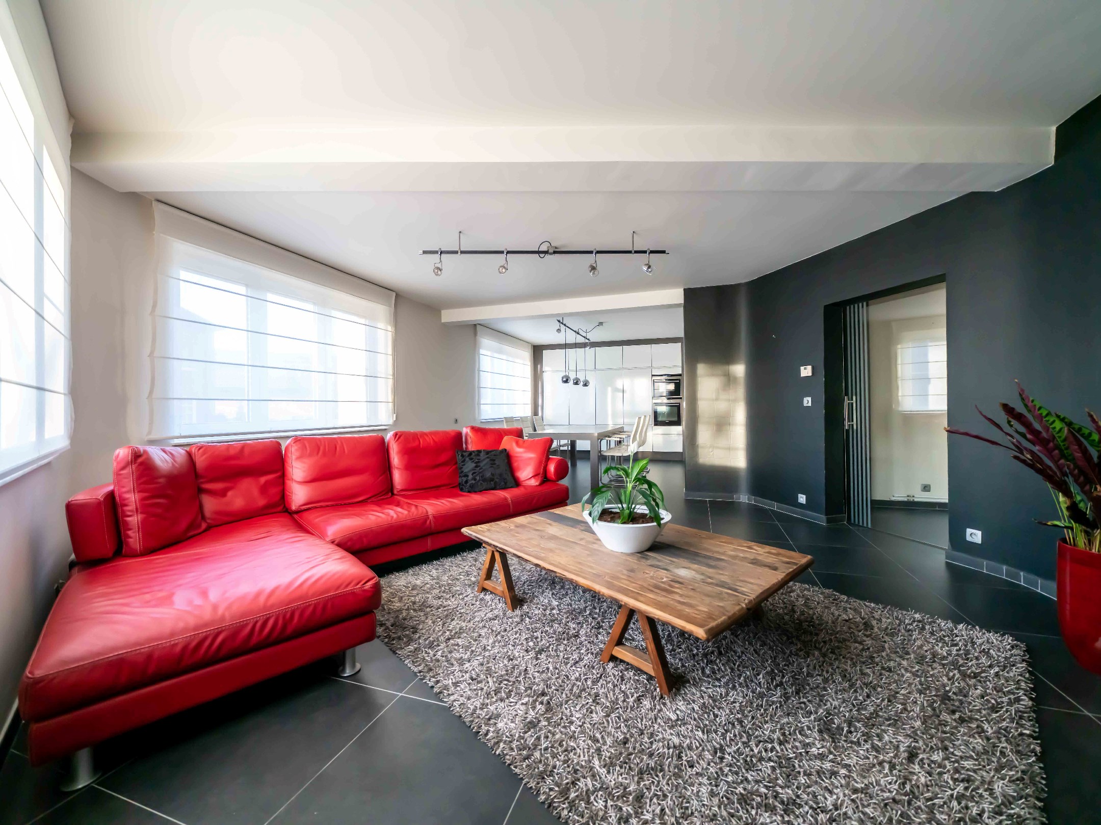 Gemeubeld 2-kamer appartement met goede bereikbaarheid 