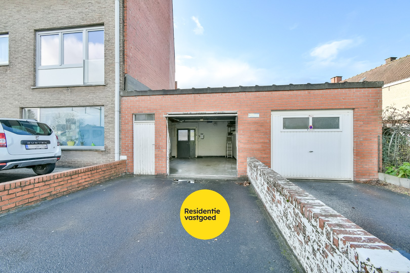 Te renoveren woning in hartje Torhout! 