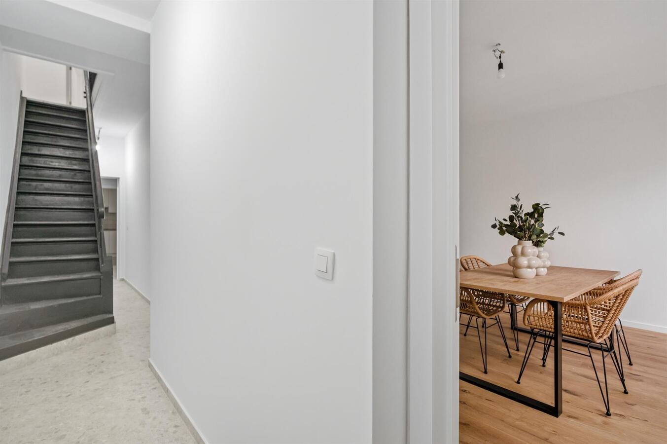 Gerenoveerde woning met 3 slpk en koer te Antwerpen centrum! 