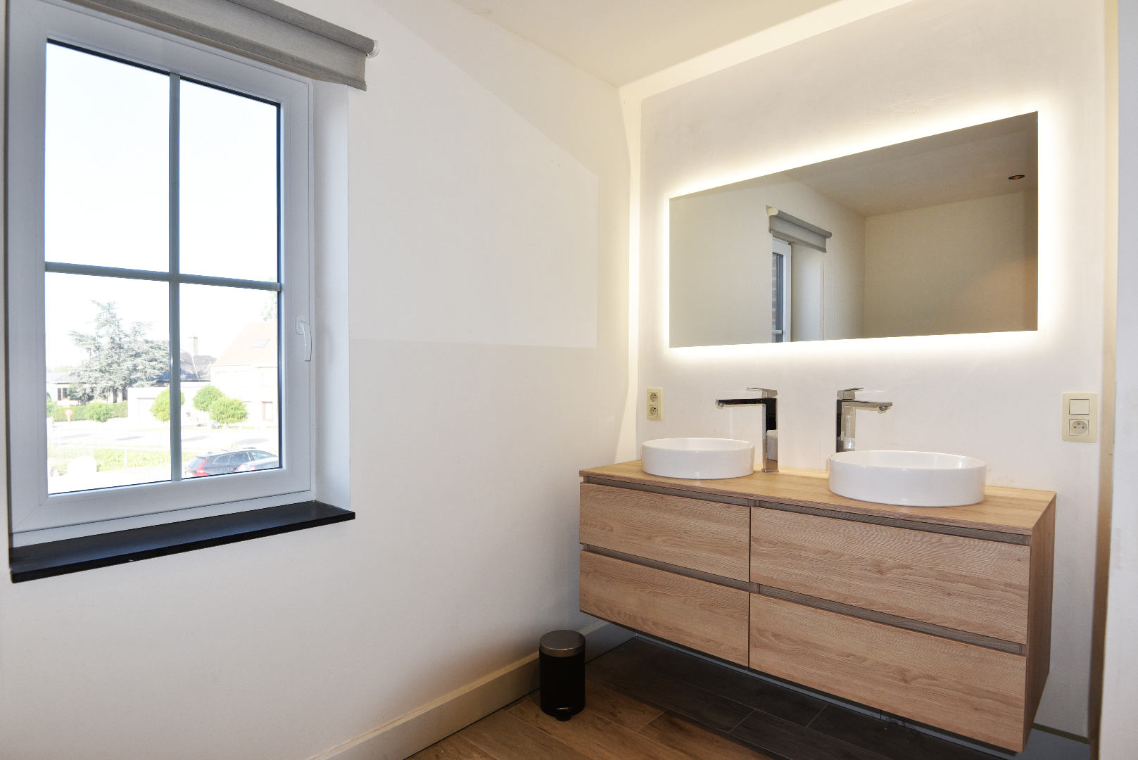 Nieuwbouw 4 slpks, garage en tuin nabij centrum Adegem 