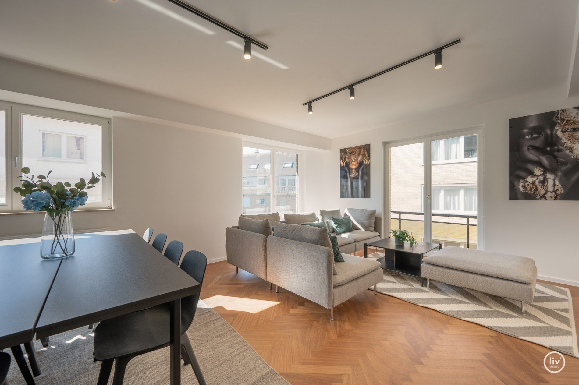 Appartement élégamment rénové avec 3 chambres dans un emplacement de premier choix à Duinbergen - à seulement 100 mètres de la digue! 
